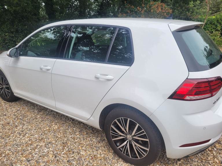 Volkswagen, GOLF, Hatchback, 2017, Manual, 999 (cc), 5 doors