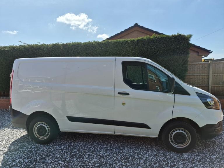 2020 Ford Transit Custom 2.0 EcoBlue 105ps Low Roof Leader Van PANEL VAN Diesel Manual