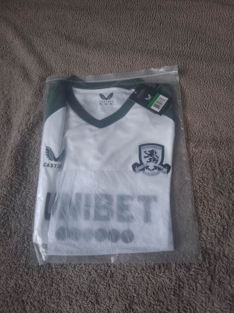 2025 2026 MIDDLESBROUGH 3RD SHIRT LARGE 