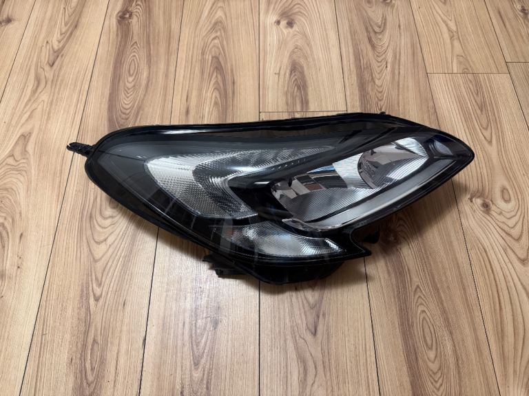 Vauxhall Corsa E 2015-2019 Driver Side Headlight 13381346