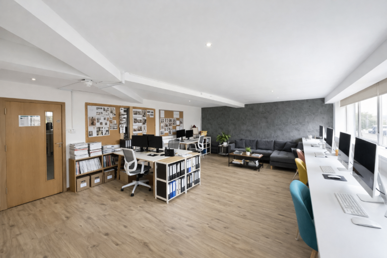 Large Office | Creative Space | Workspace | Artist Studio | Desk in Hackney Wick E9