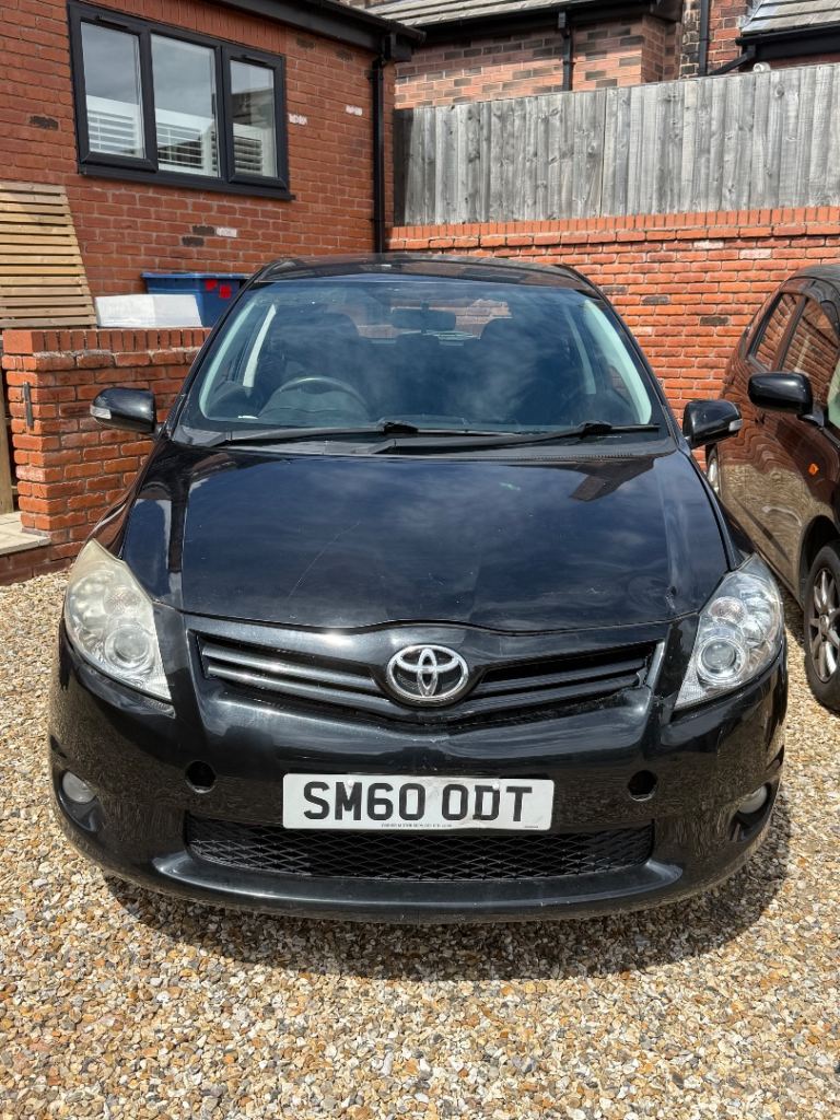 2011 Toyota Auris 1.3 petrol manual 5dr