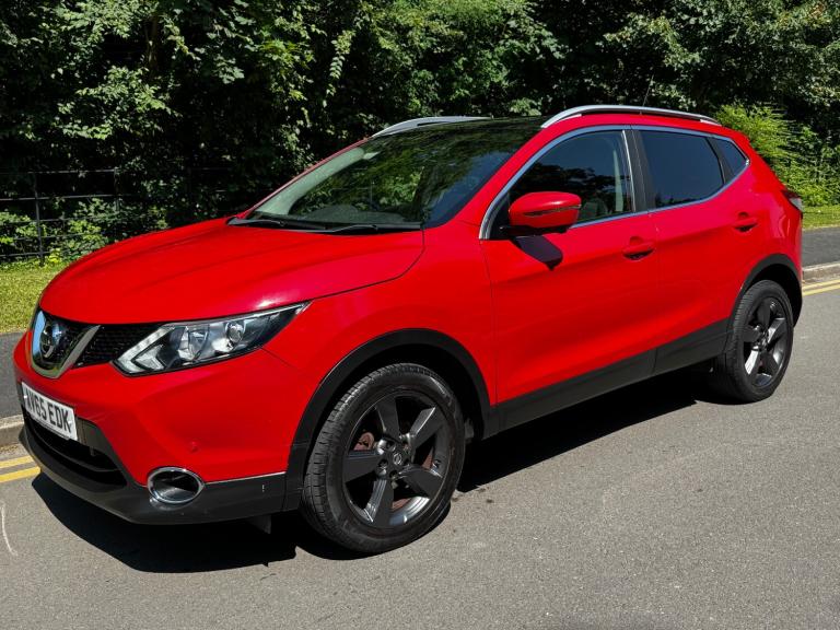 2015 Nissan Qashqai 1.2 DiG-T N-Tec+ 5dr HATCHBACK Petrol Manual