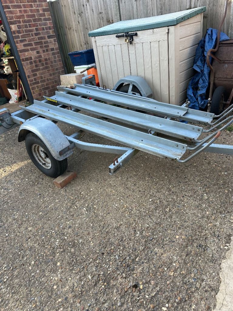 Motorcycle trailer - 3 Bikes
