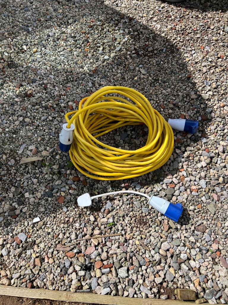 Caravan electric lead