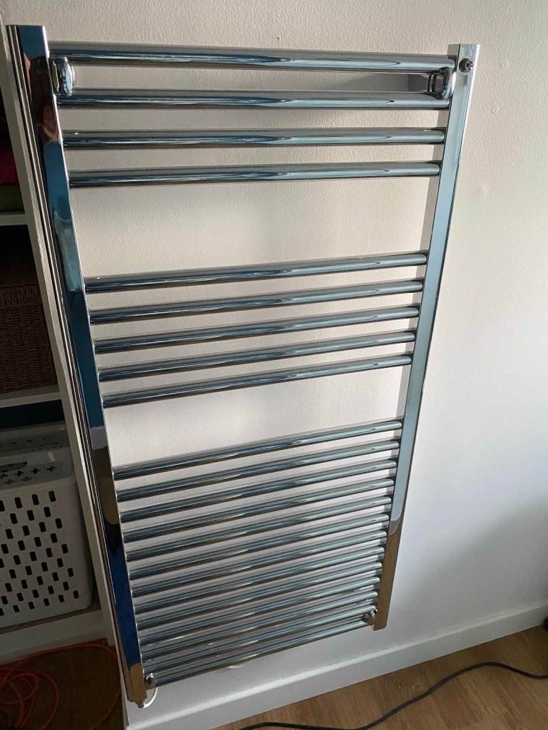 Towel radiator big