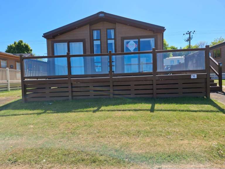 LUXURY LODGE for sale - Thurston Manor holiday park Dunbar