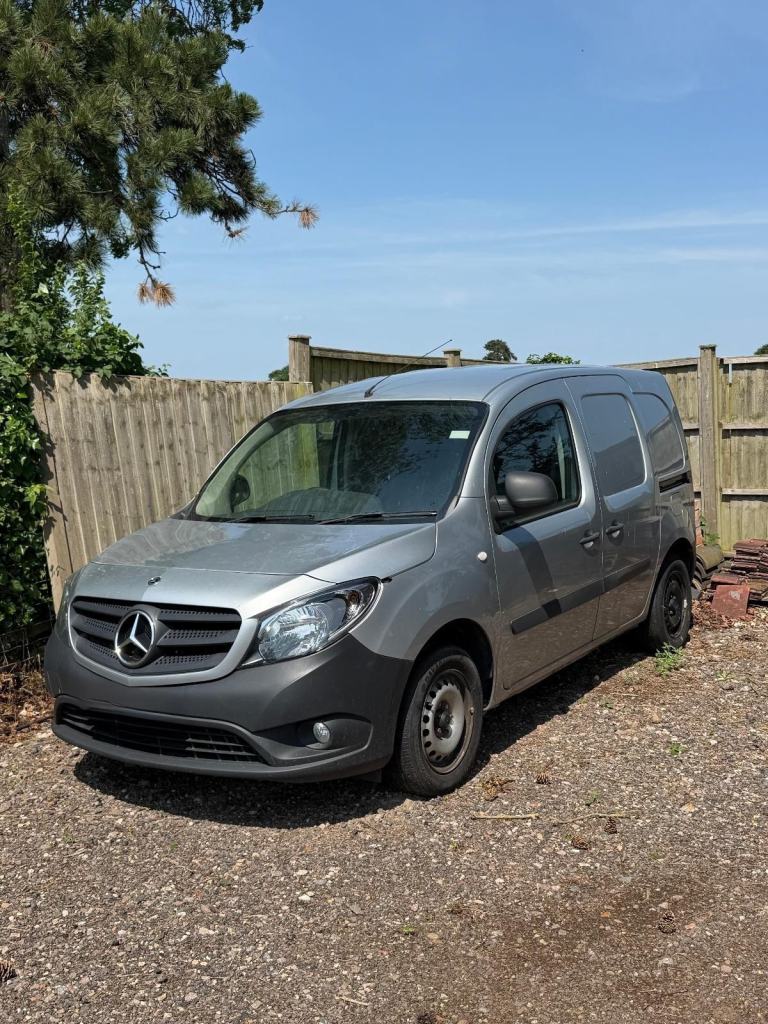 Mercedes-Benz CITAN 111 PURE CDI