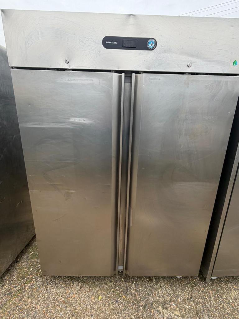 Commercial double door fridge cafe shop restaurant takeaway chiller foster Williams 