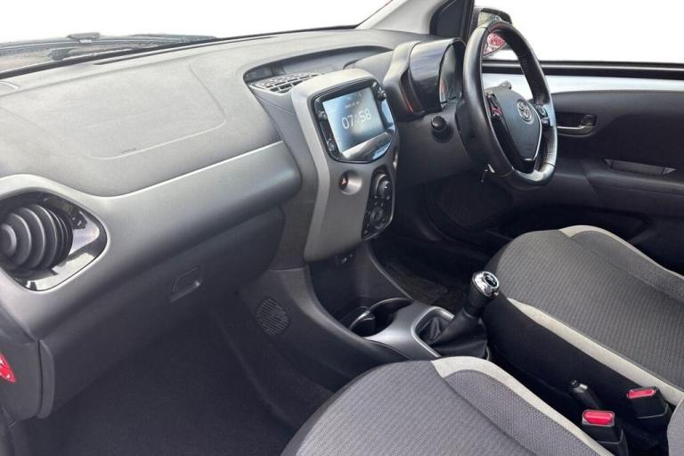 2021 71 TOYOTA AYGO 1.0 VVT-I X-PLAY HATCHBACK 5DR PETROL MANUAL EURO 6 (S/S) (7