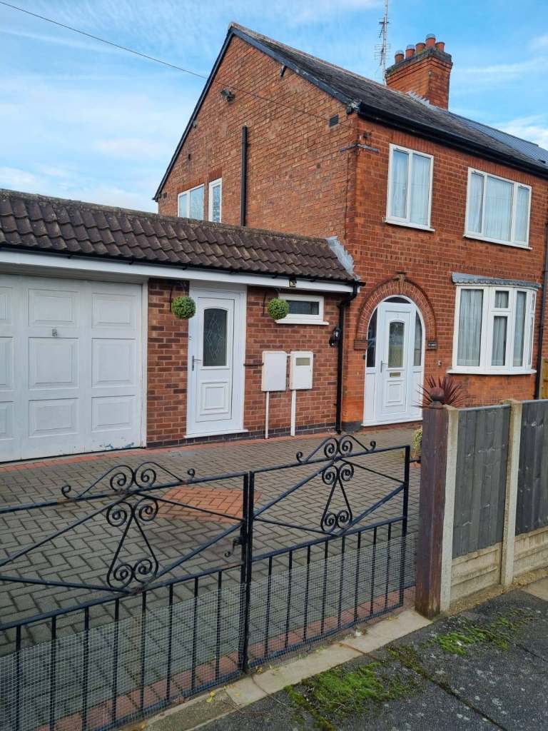 3 Bed Semi Detached Property Available now 