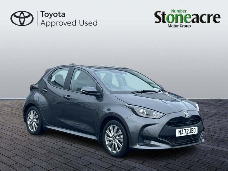  Toyota Yaris 1.5 VVT-h Icon Hatchback 5dr Petrol Hybrid E-CVT Euro 6 (s/s) (116 ps) Petrol/Elect...