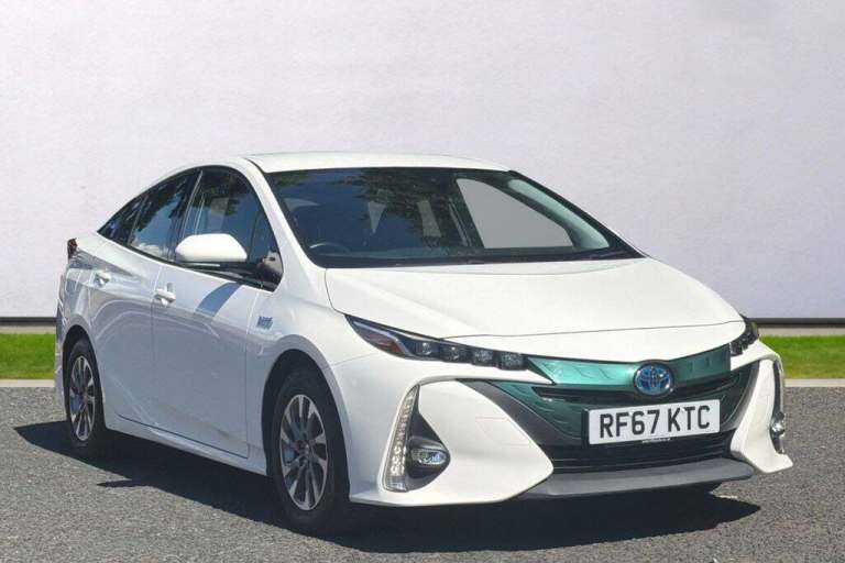 2018 Toyota Prius 1.8 VVTi Plug-in Business Edition Plus 5dr CVT HATCHBACK PETROL/ELECTRIC Automatic