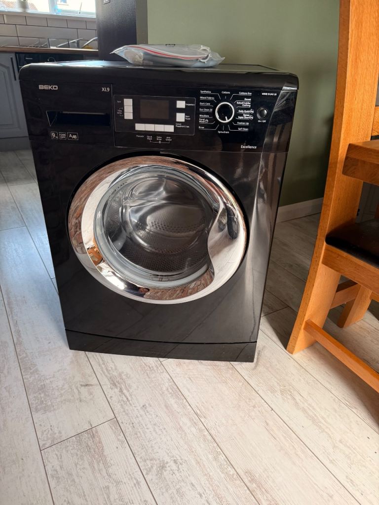 Washing machine and tumble dryer
