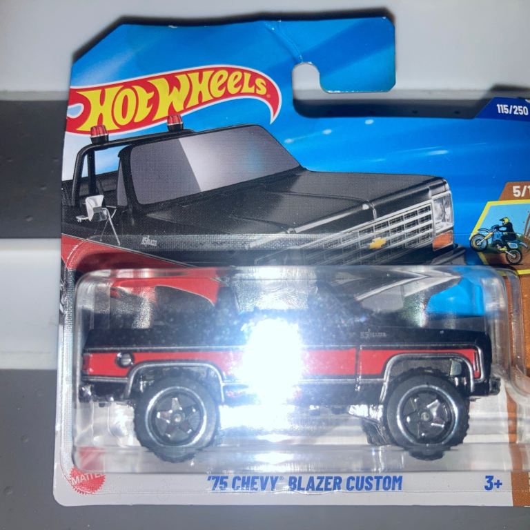 HOT WHEELS MODELS x16 job lot all short cards minor damage to cards
