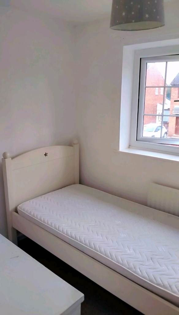 Single room in Hatfield, DN7