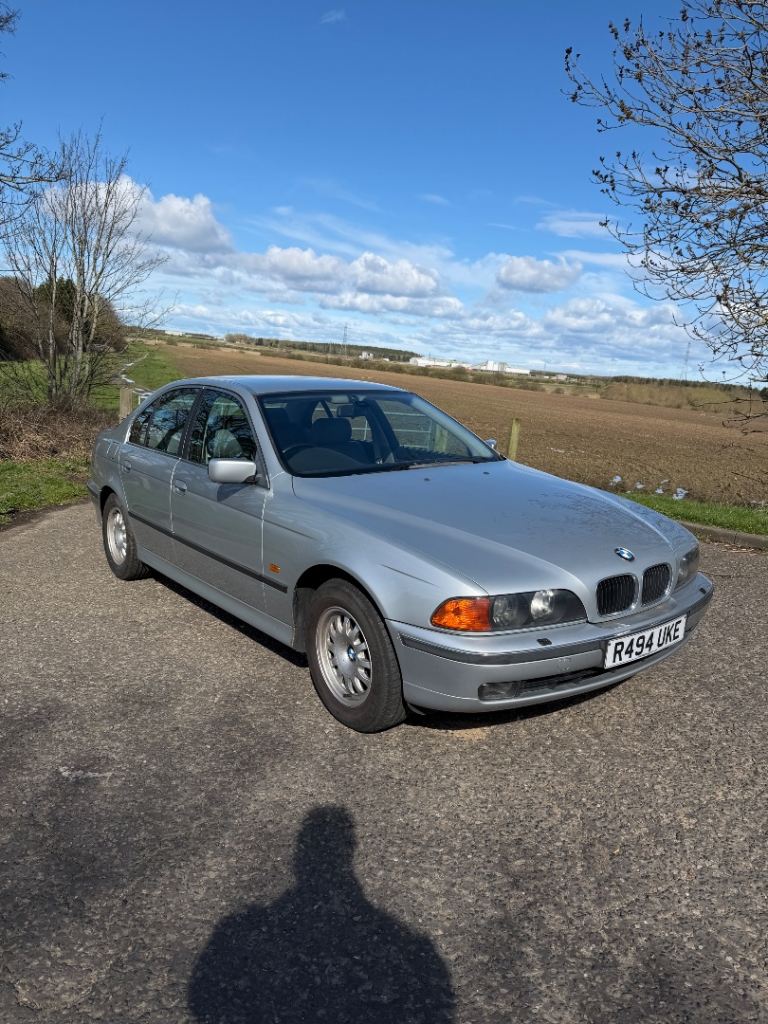BMW e39 523i 