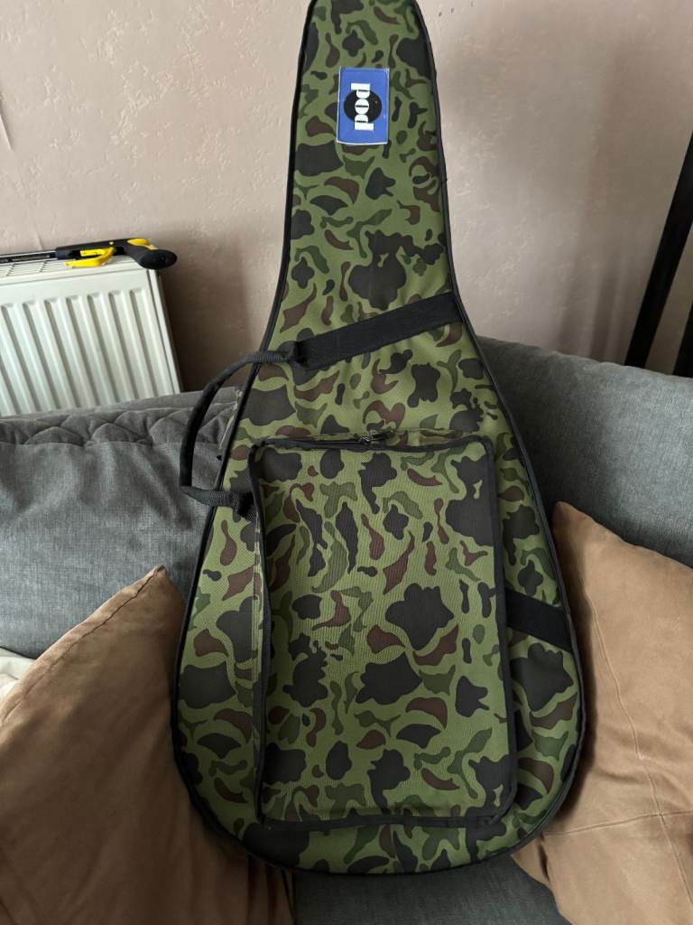 POD Camouflage Semi-hard Case for small Parlour Guitar £45 no offers