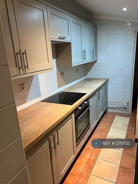 3 bedroom house in Cecil Road, Rochester, ME1 (3 bed) (#2711702)