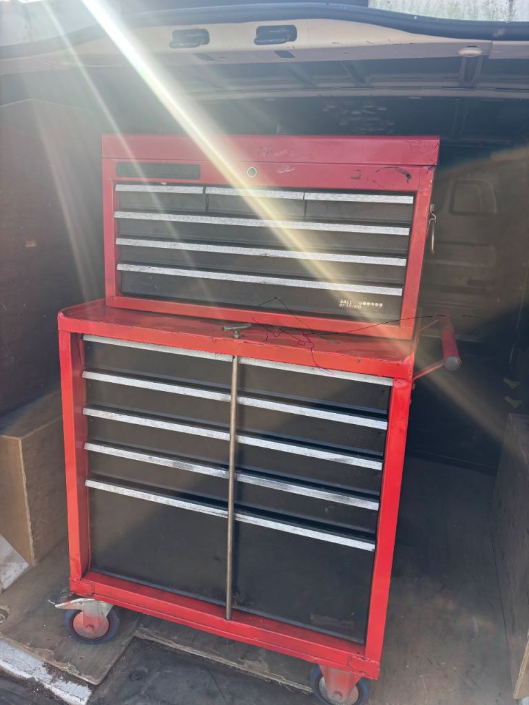 Double tool chest