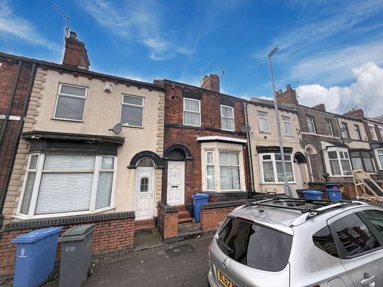 1 bedroom flat in First Floor Flat, Newport Street, Middleport, Stoke-on-Trent, ST6 4BU