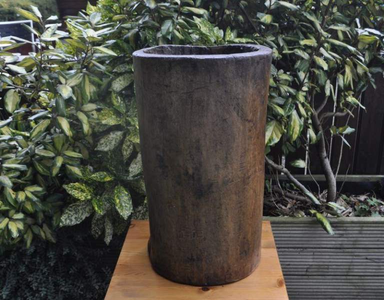 Naga wood stick stand