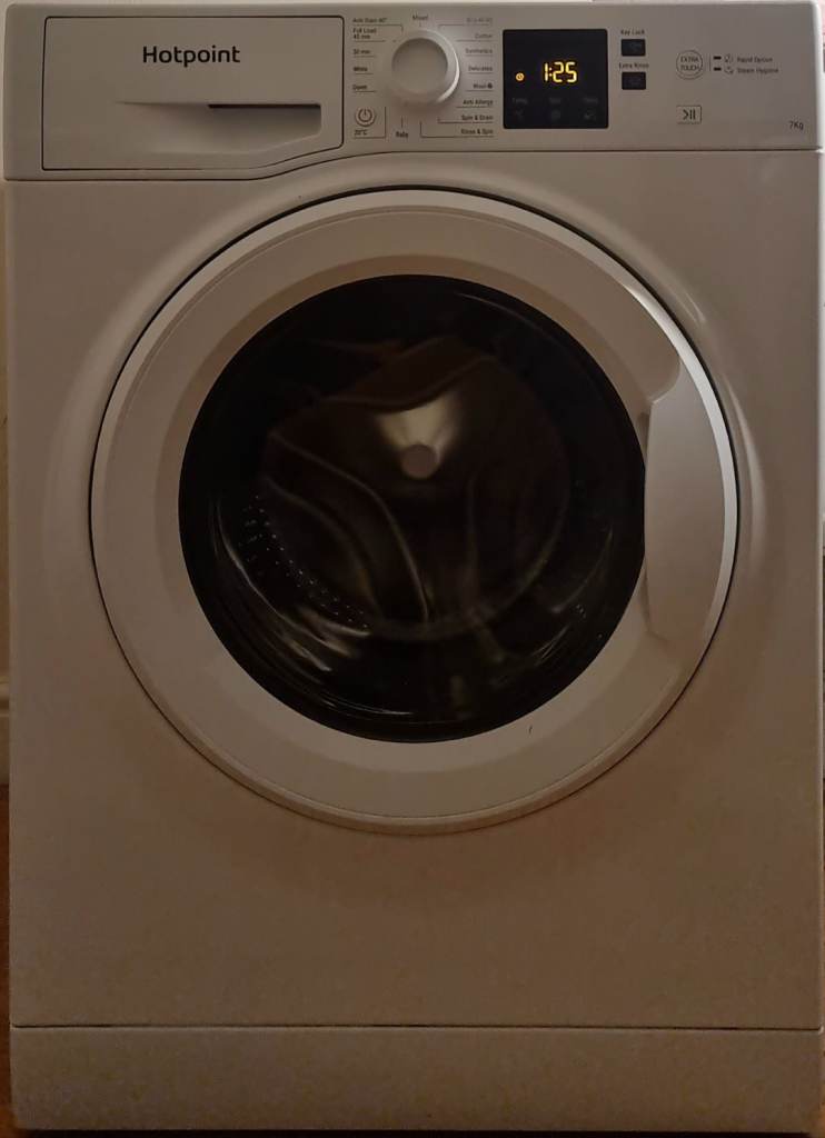 7kg Hotpoint extra touch washing machine