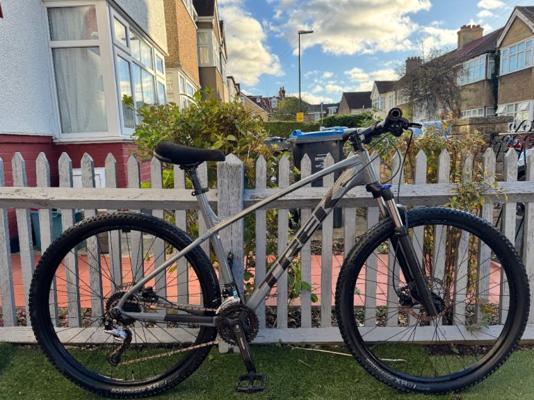 image for 2025 Almost New Trek Marlin 7 GEN 3 Mountain Bike XL