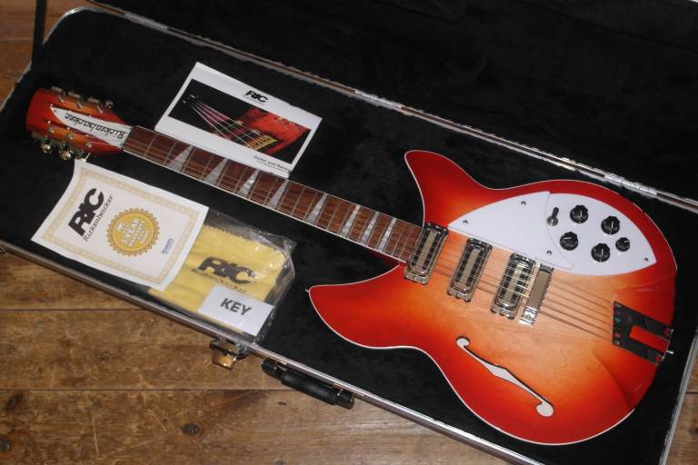 2020 Rickenbacker Pete Townshend Reprise 1993 Plus 12 string semi acoustic with wide neck