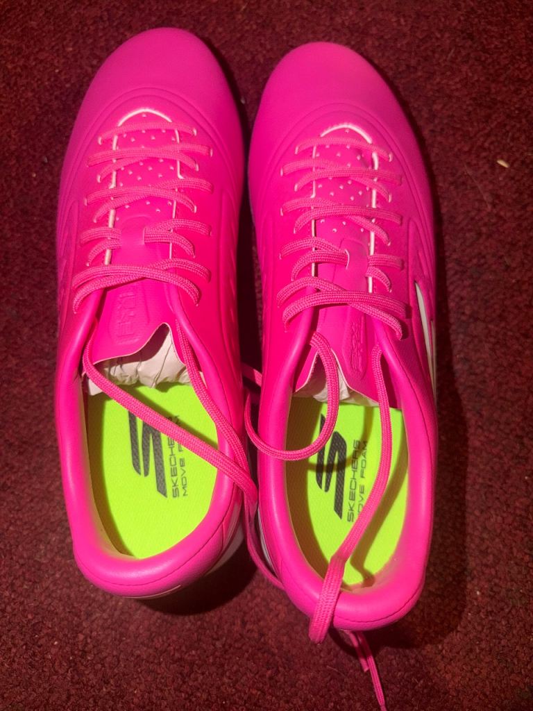 Brand New Skechers SKX Football Boots – Pink