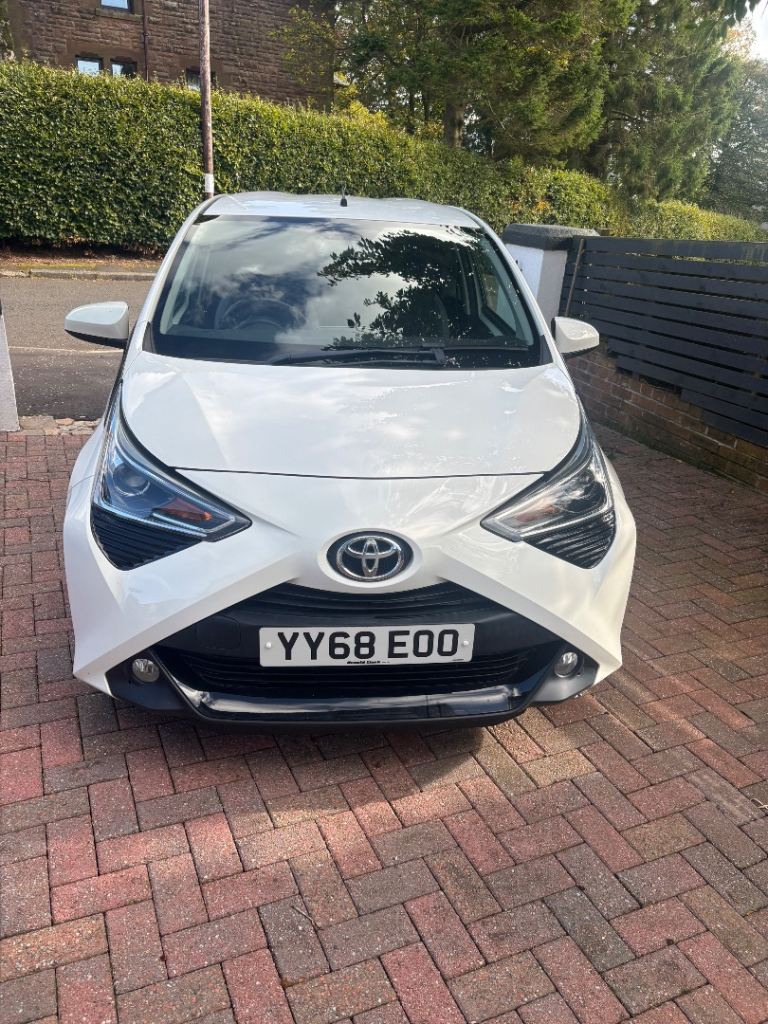 Toyota, AYGO, Hatchback, 2018, Manual, 998 (cc), 5 doors