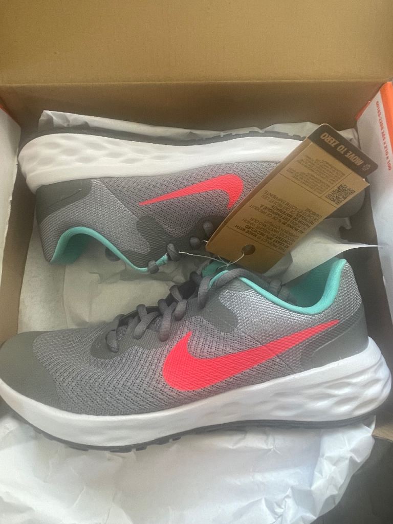 New Nike Revolution 6 Running Shoes – Grey with Pink Accents