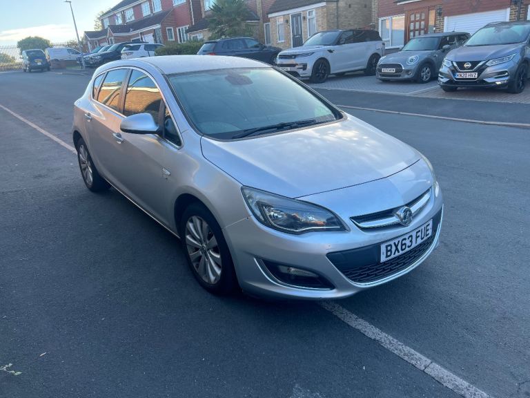 Vauxhall, ASTRA, Hatchback, 2013, Automatic, 1598 (cc), 5 doors