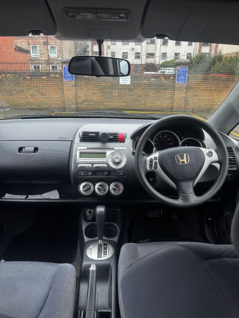 Honda, JAZZ, Hatchback, 2005, Semi-Auto, 1339 (cc), 5 doors