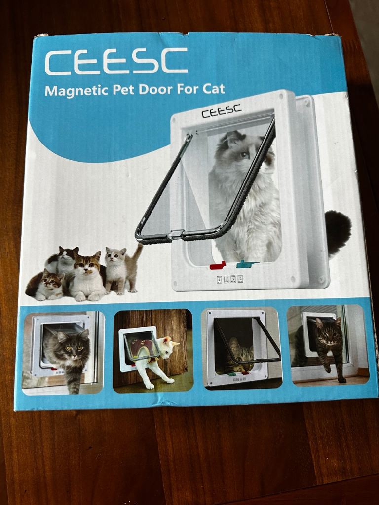 Cat flap 