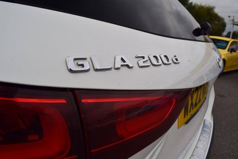 2022 Mercedes-Benz GLA 2.0 GLA200d AMG Line SUV 5dr Diesel 8G-DCT Euro 6 (s/s) (150 ps) HATCHBACK...