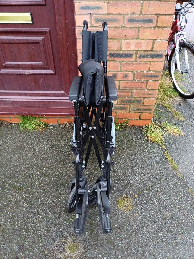 INVACARE BEN 9 NG ADULT SIZE WHEELCHAIR VGC £50 NO OFFERS DARWEN BB3 0DU 