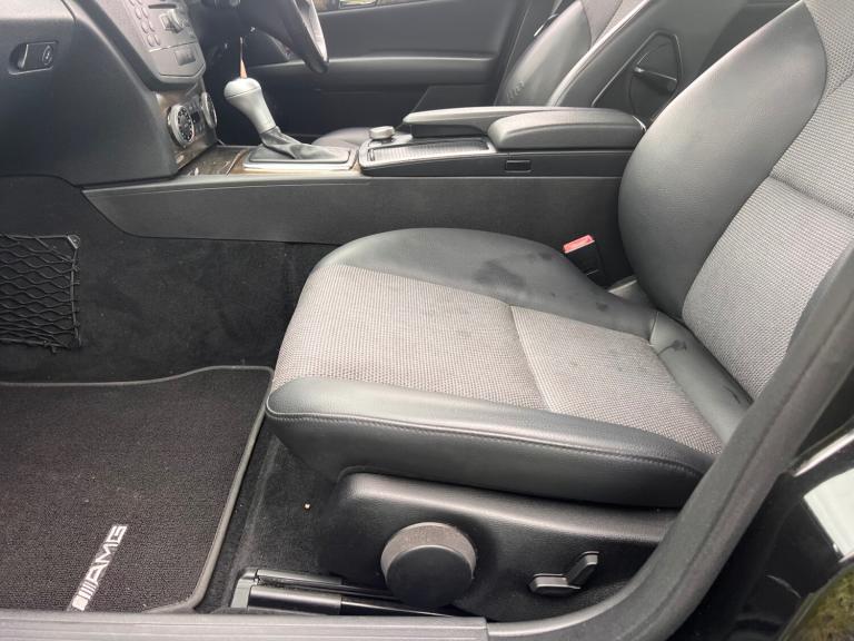 2009 Mercedes-Benz C Class C220 CDI BlueEFFICIENCY Sport 4dr Auto SALOON Diesel Automatic