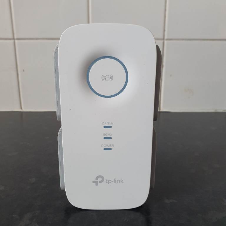TP-Link RE650 AC2600 Wi-Fi Range Extender - £40 - SE6 or W4