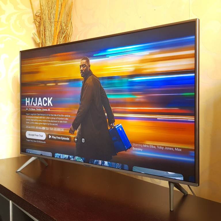43 SAMSUNG Smart TV 4k CRYSTAL UHD - Netflix Youtube Disney