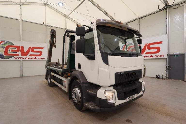 2021 (21 PLATE) Volvo FL250 4x2 Euro 6 Skip Loader