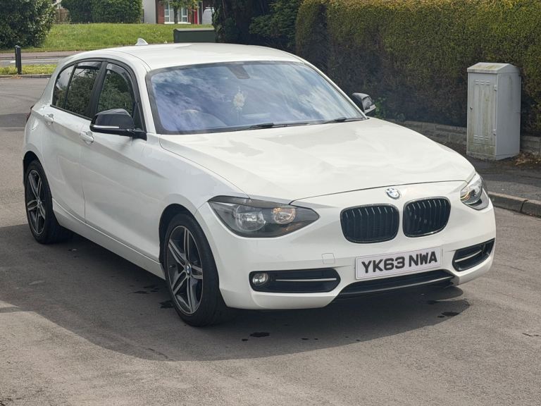 BMW, 1 SERIES, Hatchback, 2013, Manual, 1995 (cc), 5 doors