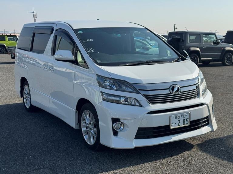 2012 TOYOTA VELLFIRE CAMPER VAN ,MOTORHOME~~OFF GRID SOLAR~~BEST UK PRICE !!!!!