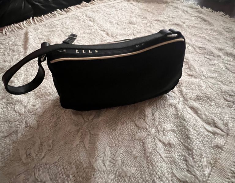 Elle hand bag