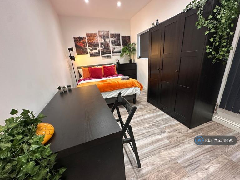 1 bedroom in Whitehall Road, Harrow, HA1 (#2741490)