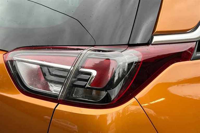 2019 Vauxhall Crossland X 1.2T ecoTec [110] Tech Line Nav 5dr [6 Spd] [S/S] HATCHBACK PETROL Manual