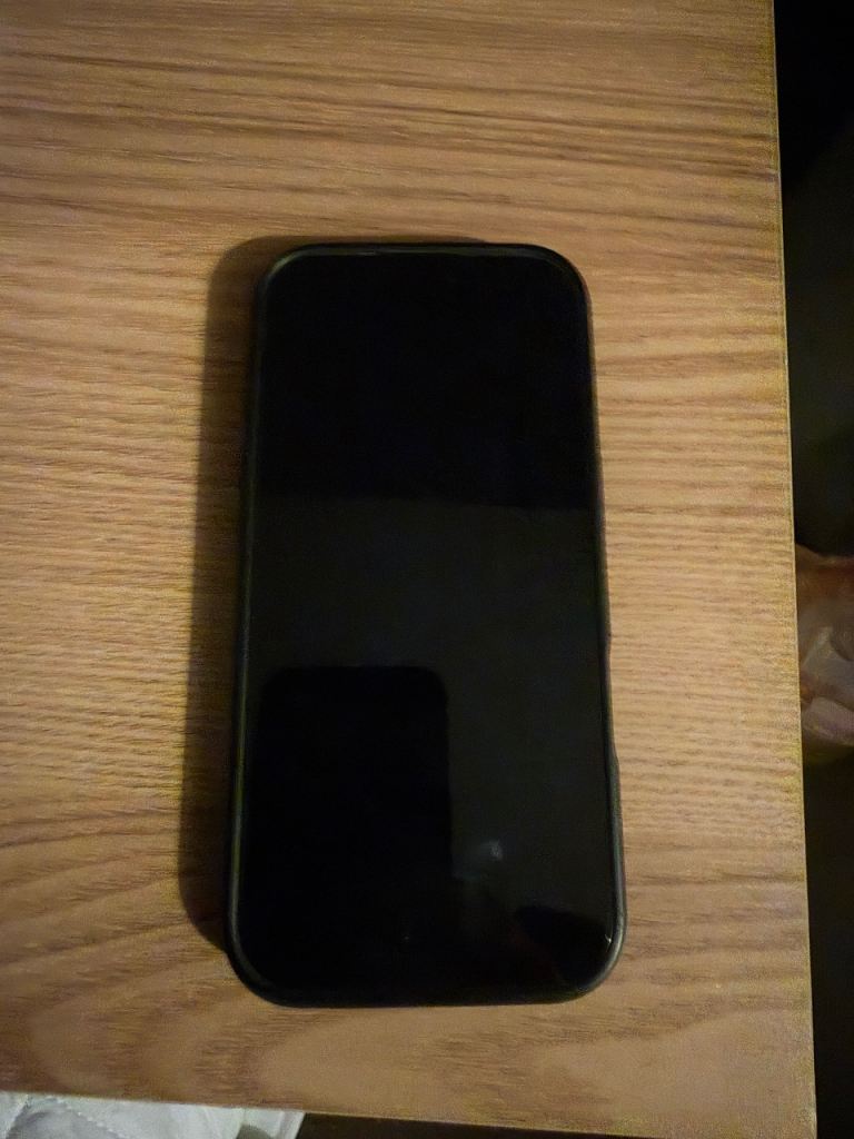 Apple iPhone 17 256GB – Black, As Good As New