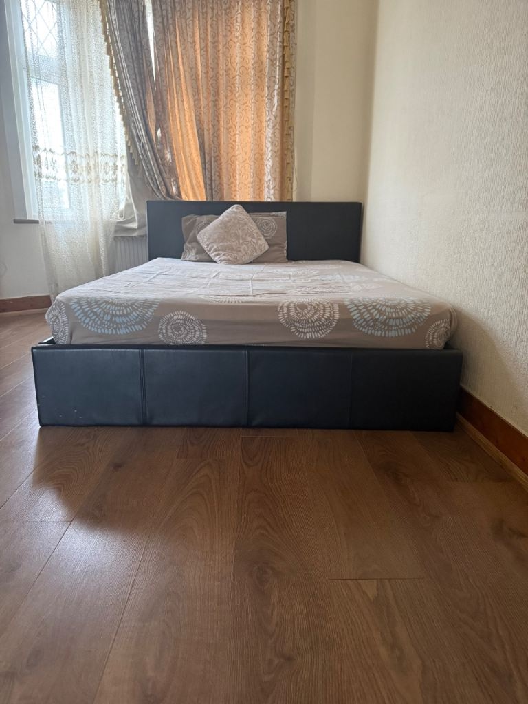 Lovely Room for Rent in Quiet House
