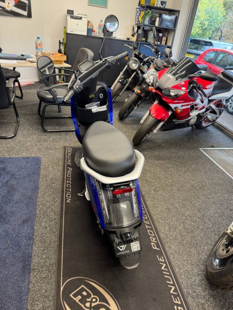 2025 VMOTO CUx Moped Electric Automatic (4 ps) ELECTRIC Automatic