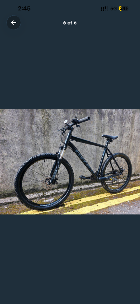 Carrera Vengeance Black Mountain Bike - Good Condition